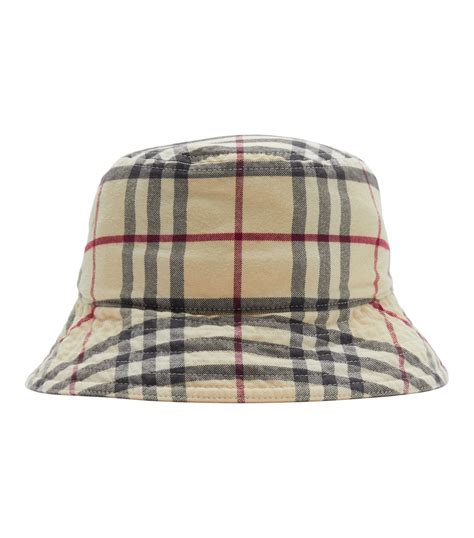 Burberry: Gorro pescador con cuadros Unisex 